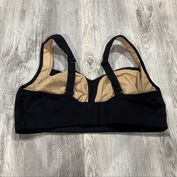 Lululemon Ta Ta Tamer II Bra - Picture 7 of 9